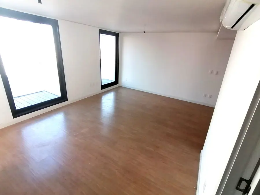 Alma Corso, Centro — imagen 7