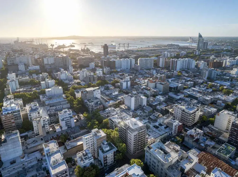 Nostrum Uruguay, Centro — imagen 3